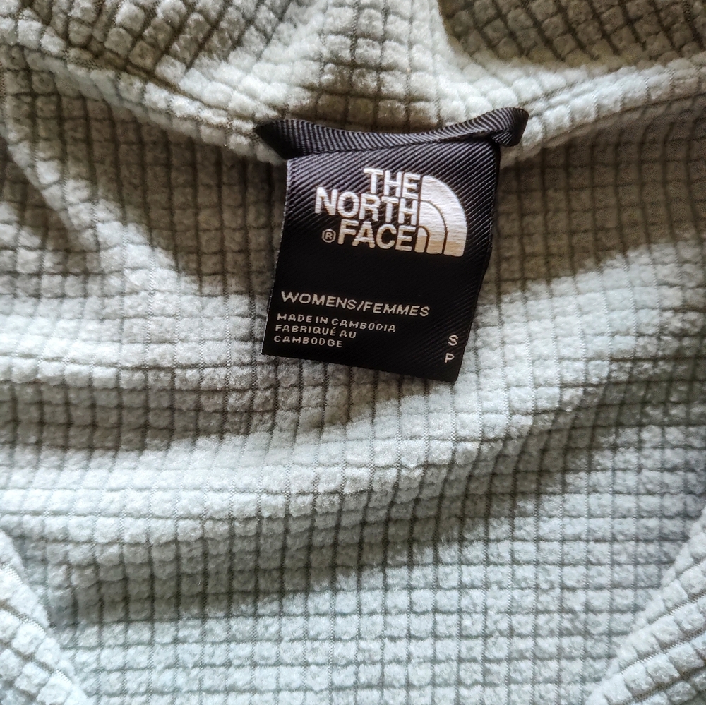 North Face Pullover - image 2